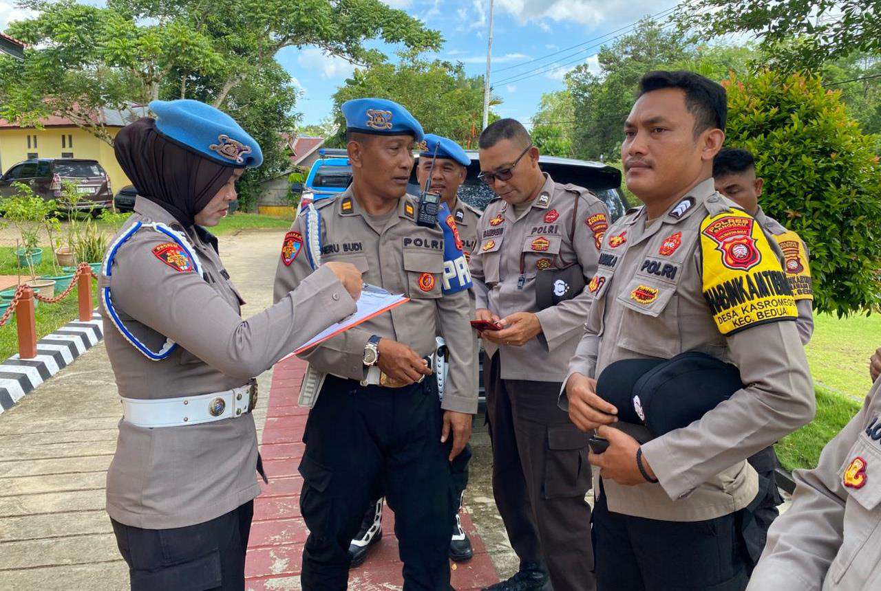 Propam Polda Kalbar Laksanakan Gaktiblin di Polsek Beduai, Perkuat Disiplin dan Profesionalisme Personel